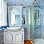 Joivy Charming 2-bedroom With Sea View Terrace In *