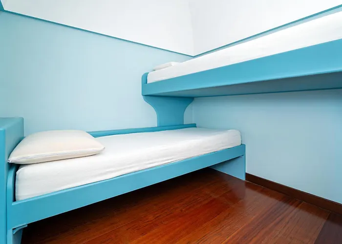 Joivy Charming 2-bedroom With Sea View Terrace In